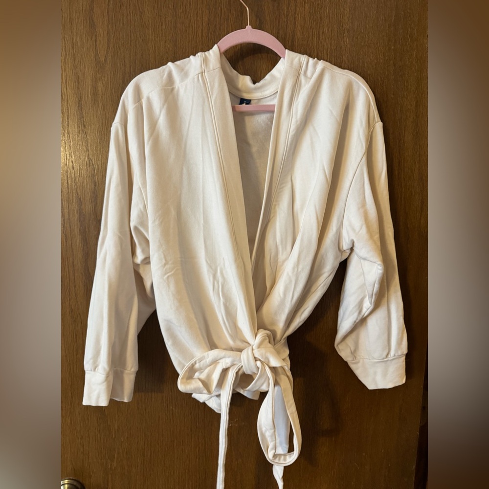 Soft tie closed cardigan sweatshirt